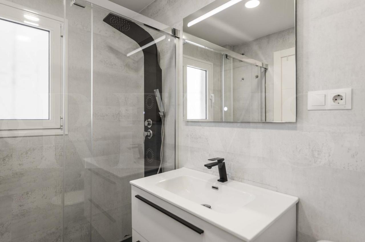 Sunny & Modern Apartment - Center By Rems Malaga Exterior photo